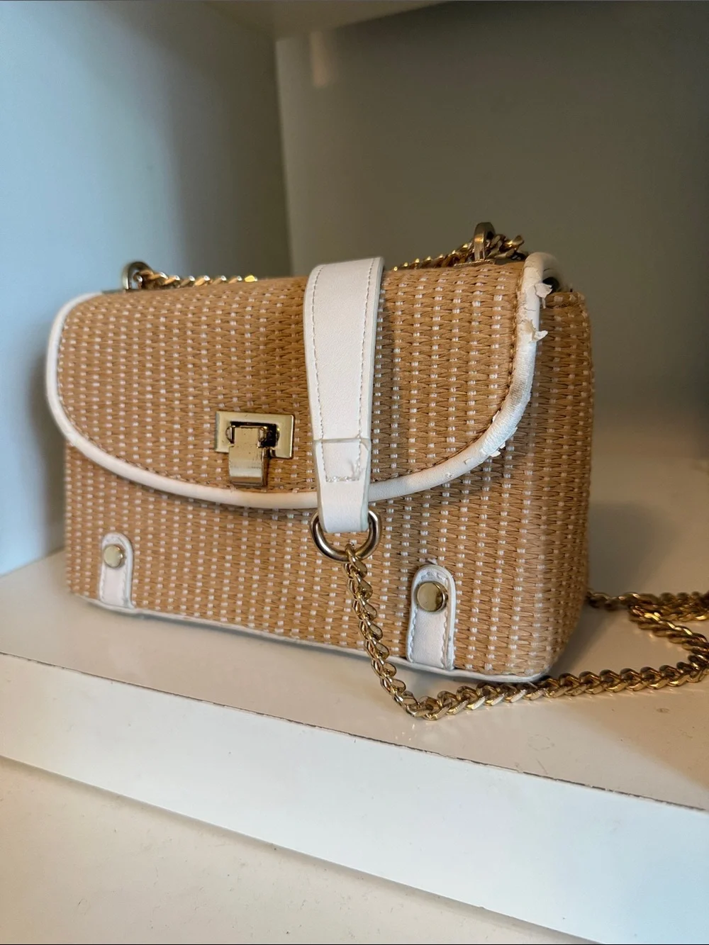 Woven Beige Crossbody Bag with White Trim and Gold Chain